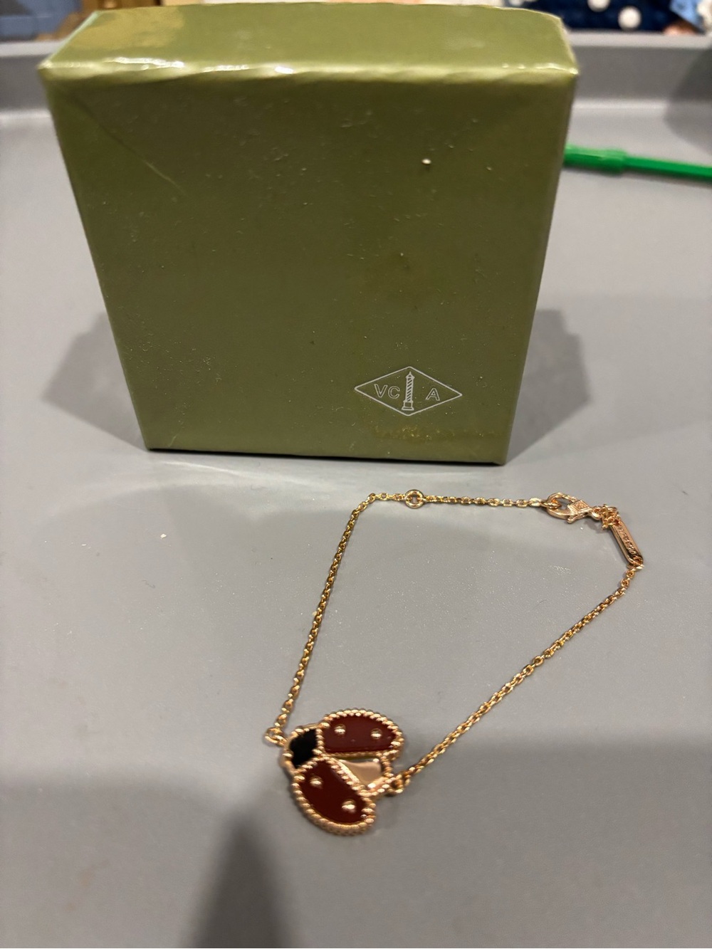 BNIB VCA Luck Spring bracelet